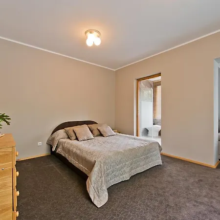 ゲストハウス Vika パランガ